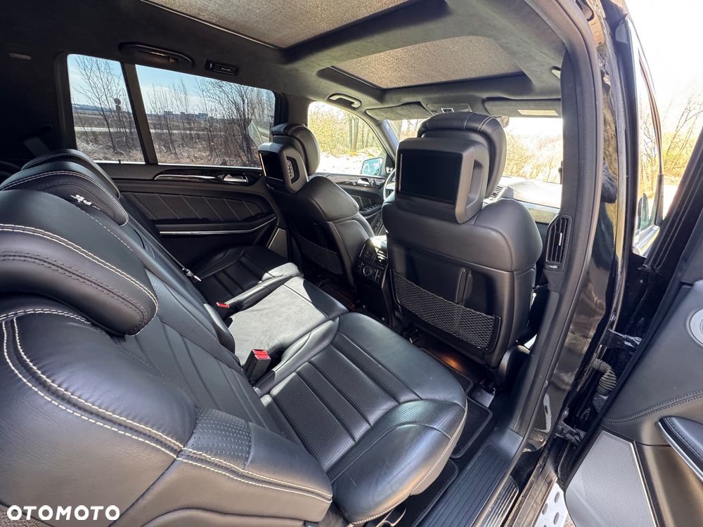 Mercedes-Benz GL - 11