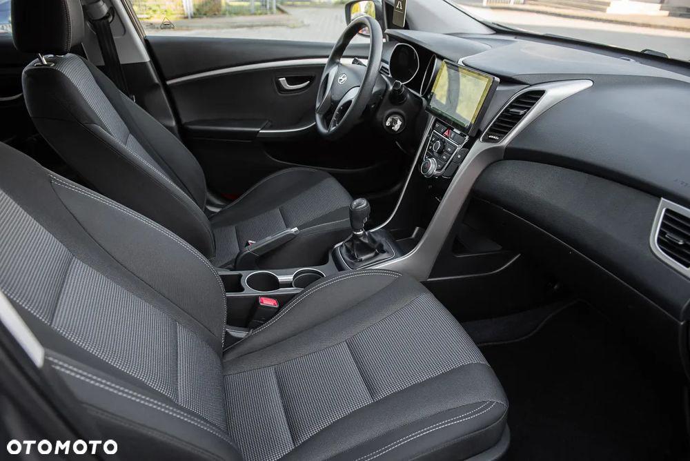 Hyundai i30 1.4 Trend - 24