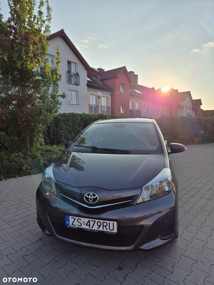 Toyota Yaris 1.33 Premium - 3