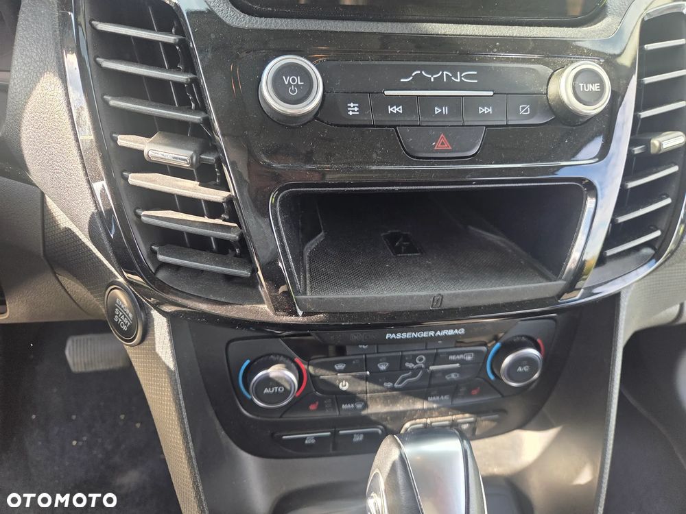 Ford Tourneo Connect - 17