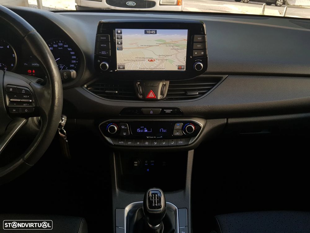 Hyundai i30 1.6 CRDi Launch Edition - 15