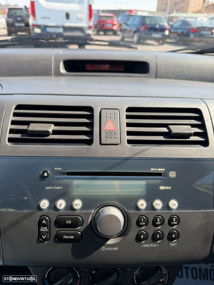 Suzuki Swift 1.3 DDiS GL - 28