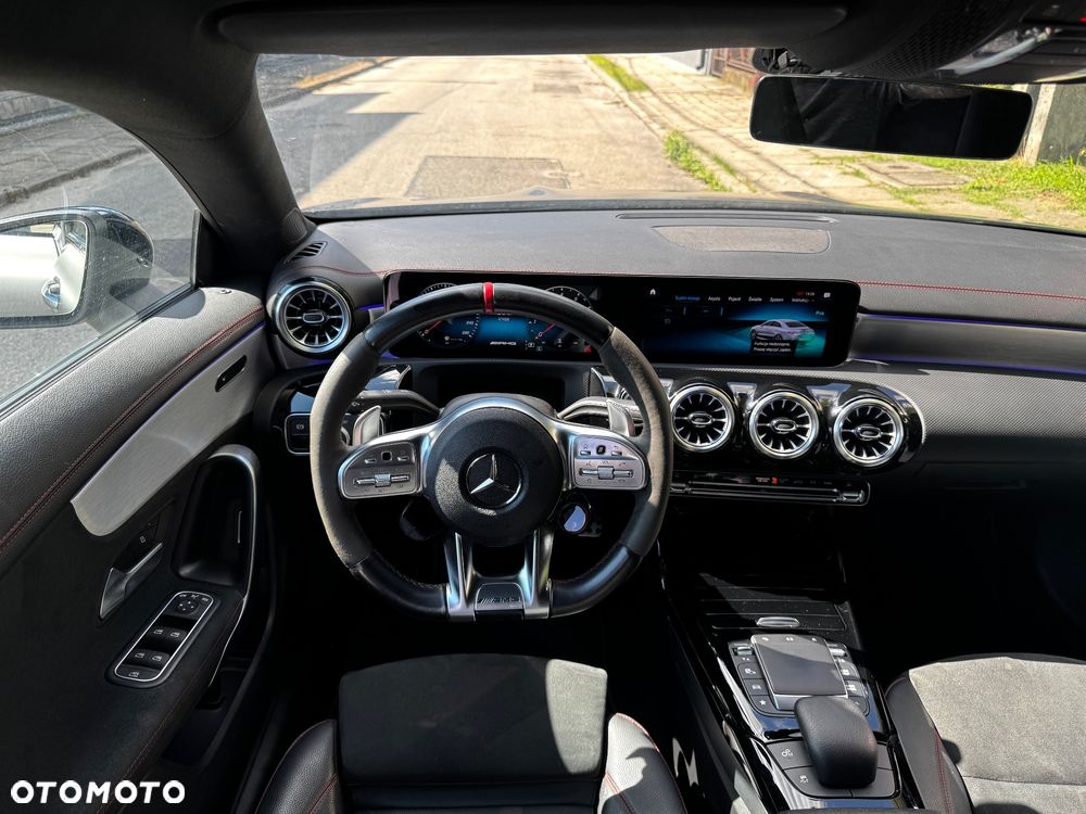 Mercedes-Benz CLA - 11
