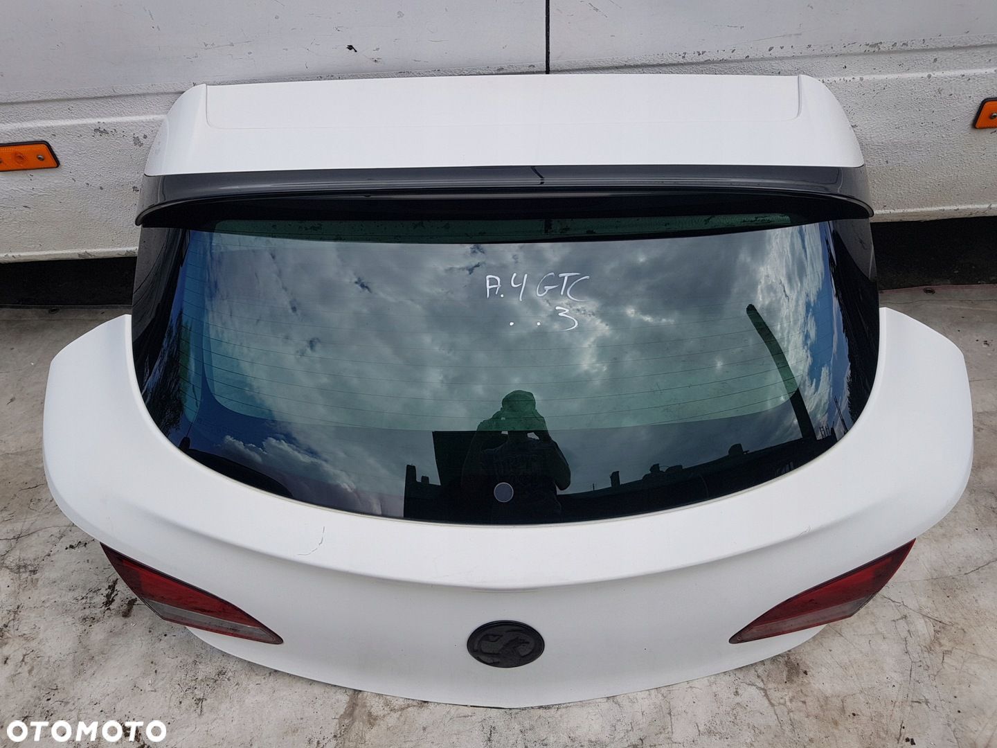 klapa bagażnika lotka Opel Astra J GTC z40r - 1