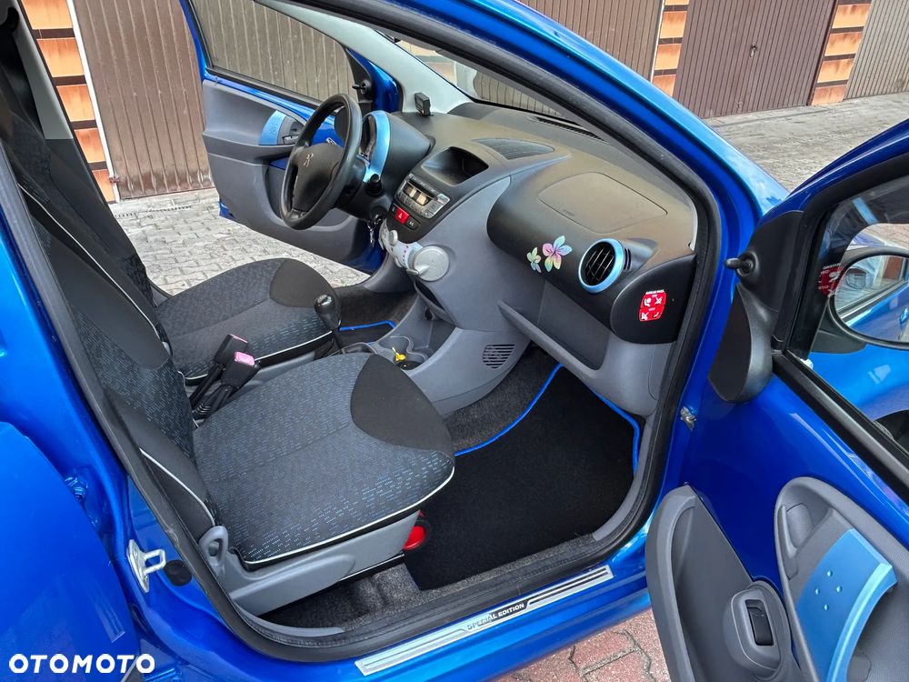 Peugeot 107 1.0 Urban Move - 16