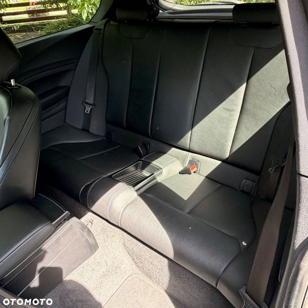 BMW Seria 1 120i GPF M Sport Shadow - 12
