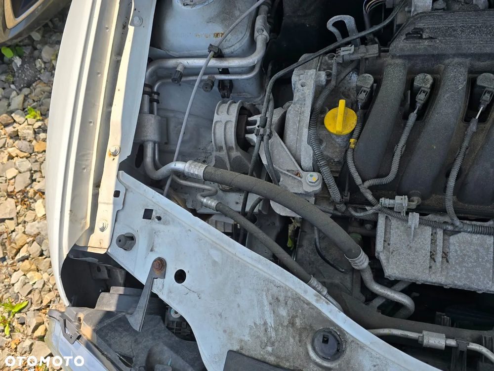 Dacia Duster 1.6 16V 4x2 - 11