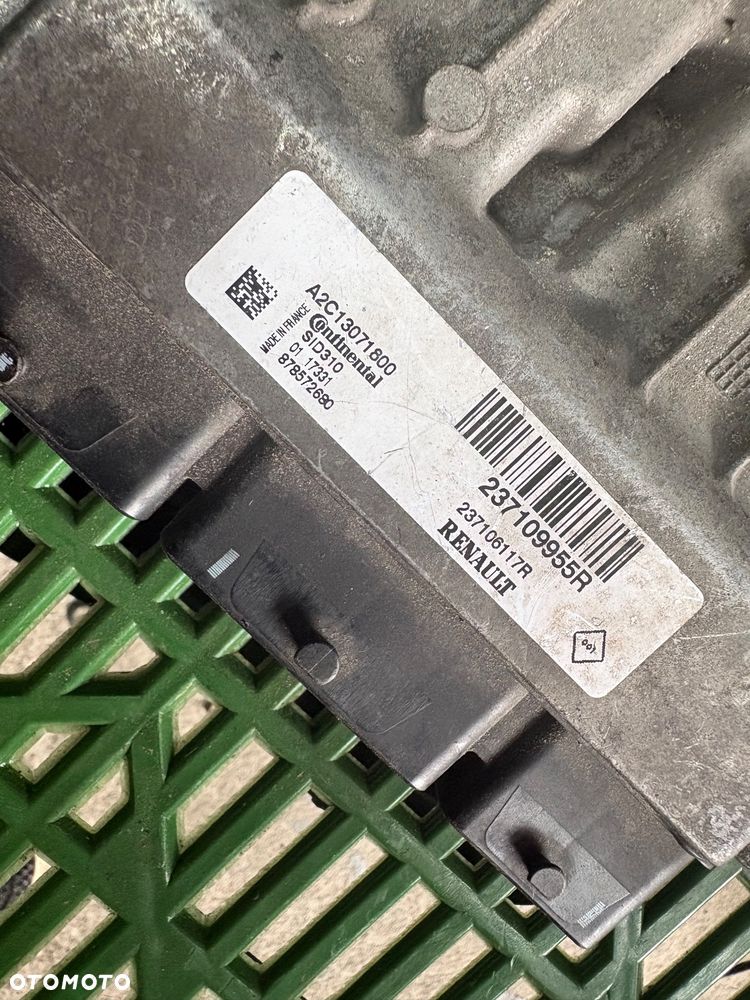 Sterownik silnika Master 2.3 DCI 237109955R - 2