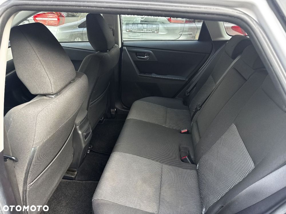Toyota Auris 1.6 Life+ - 24