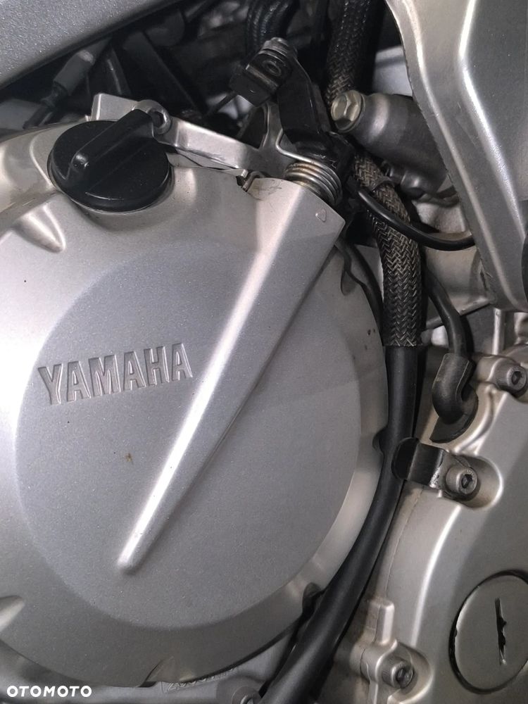 Yamaha FZ6 - 6