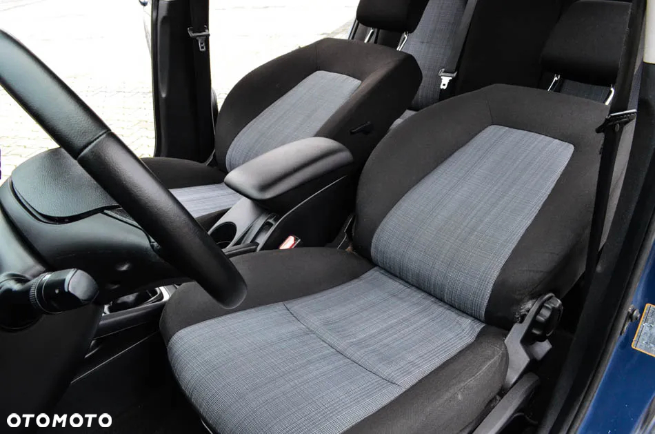 Kia Ceed Cee'd 1.6 Comfort - 38