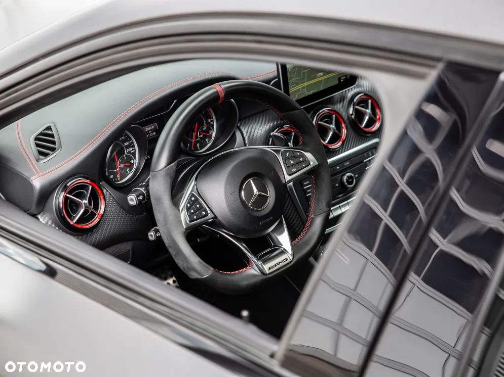 Mercedes-Benz Klasa A AMG 45 4Matic AMG Speedshift 7G-DCT - 12