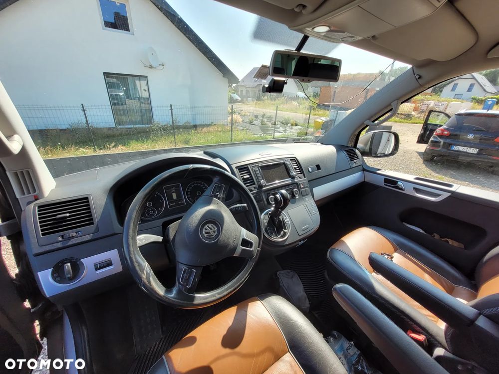 Volkswagen Multivan - 4