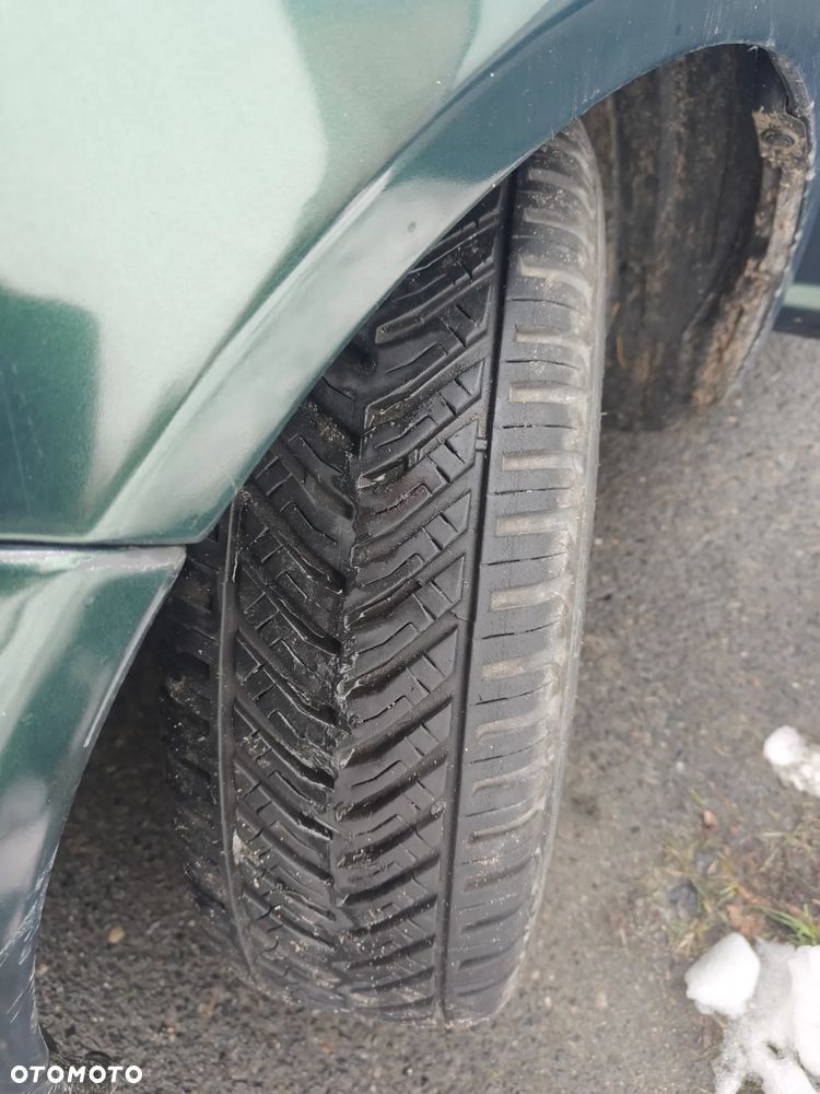 Toyota Yaris 1.0 Pak1 - 13