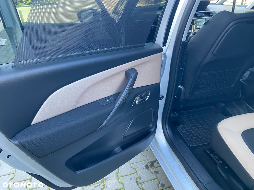 Citroën C4 Picasso 1.6 e-HDi Exclusive - 21