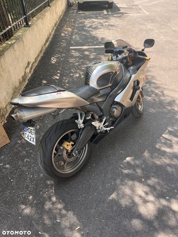 Kawasaki ZXR - 4