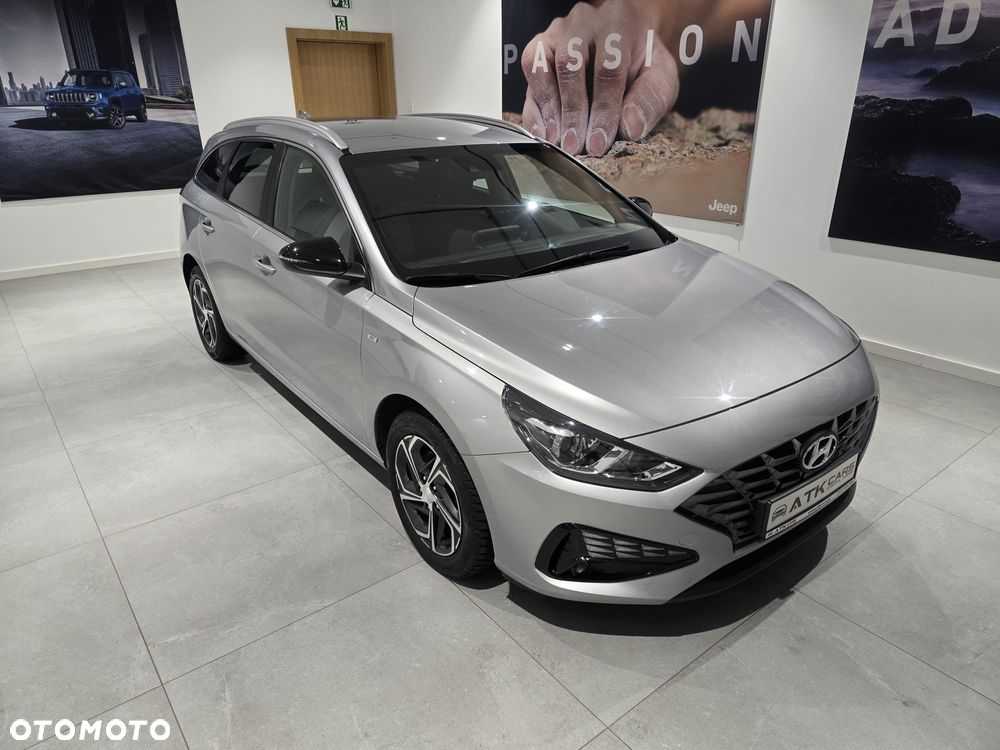 Hyundai i30 1.5 T-GDI 48V Smart - 17