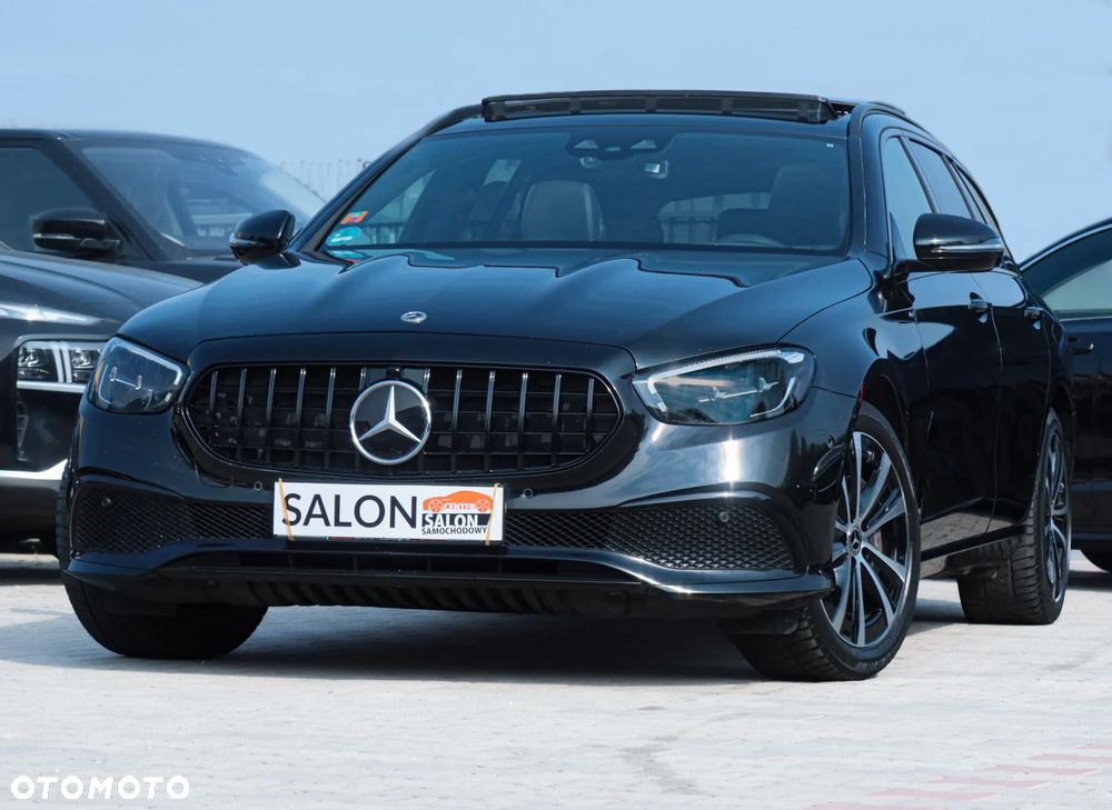 Mercedes-Benz Klasa E 300 9G-TRONIC Night Edition - 29