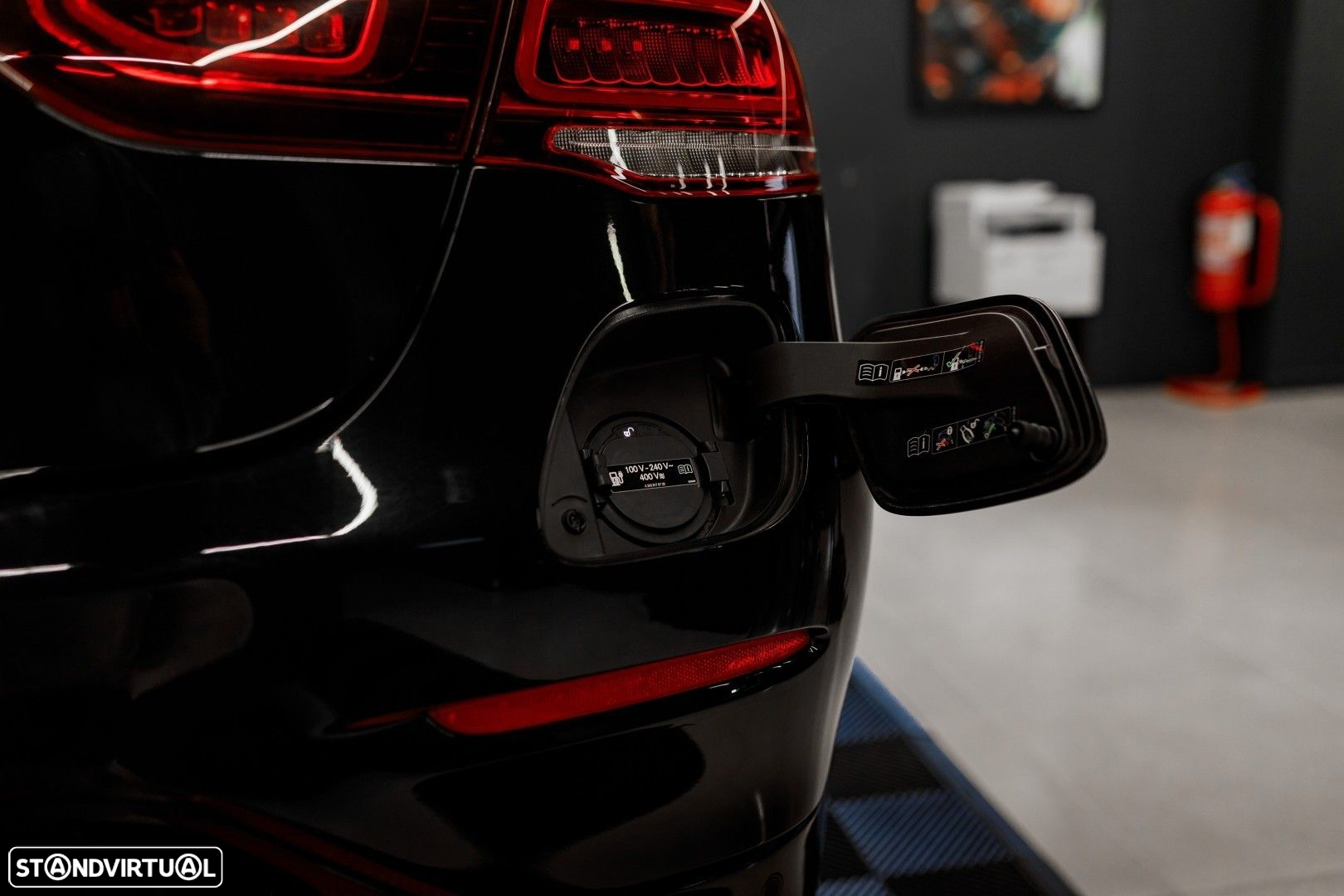 Mercedes-Benz GLC 300 de 4Matic 9G-TRONIC - 17