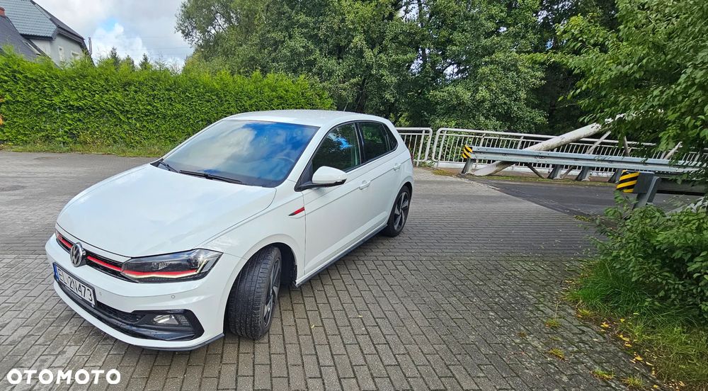 Volkswagen Polo 2.0 TSI DSG GTI - 11