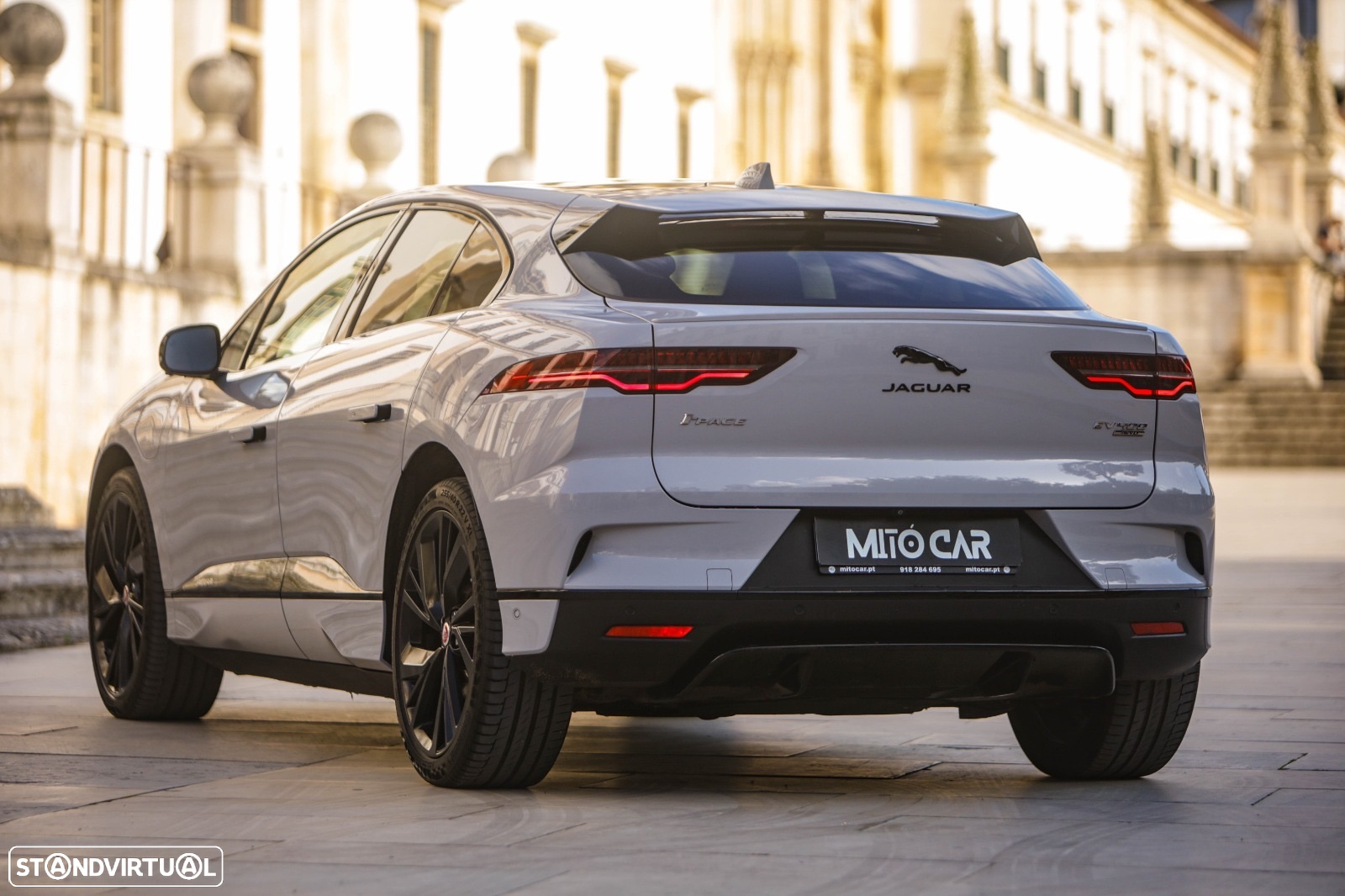 Jaguar I-Pace EV400 AWD R-DYNAMIC HSE - 29