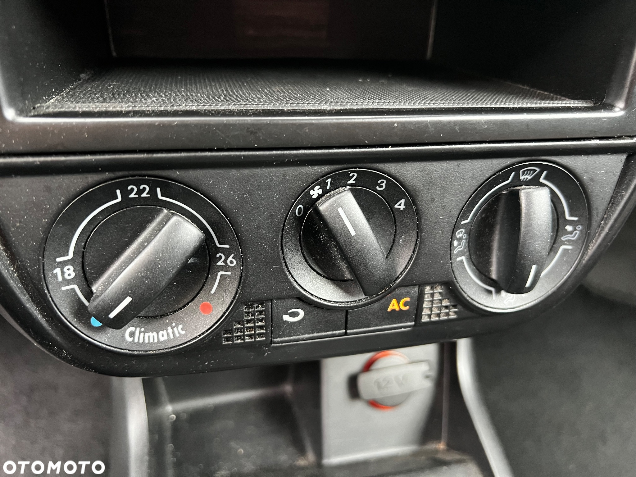 Volkswagen Fox - 8