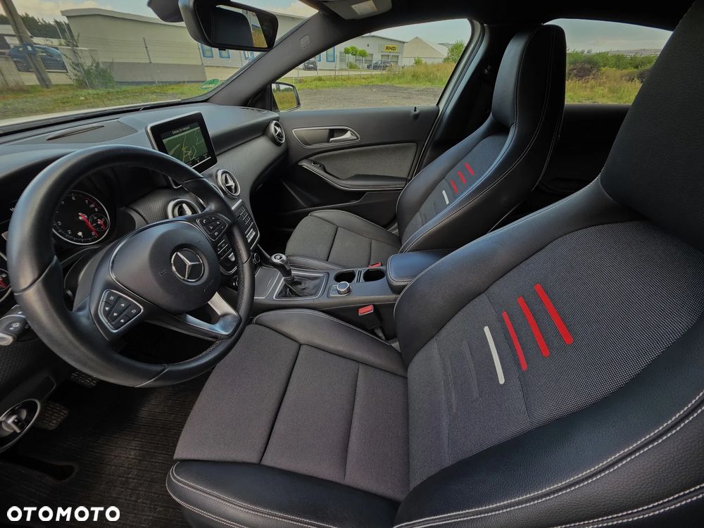 Mercedes-Benz Klasa A 160 SCORE - 13