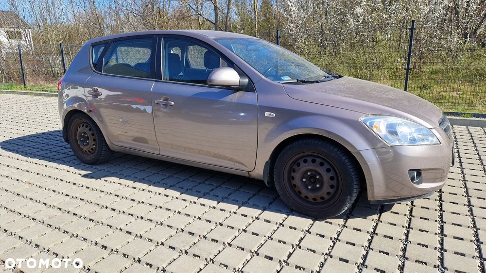 Kia Ceed 1.6 Crdi Comfort - 28