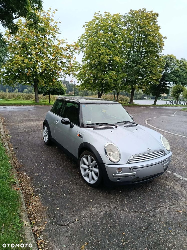 MINI Cooper Standard - 5