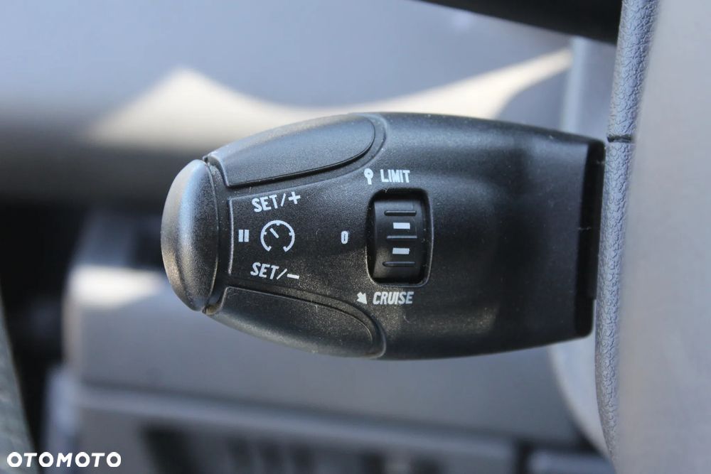 Peugeot 5008 HDI FAP 110 Premium - 18