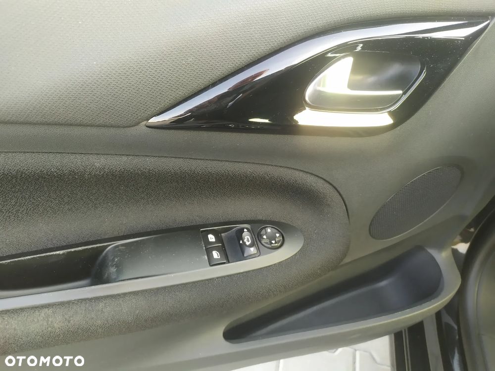 Citroën DS3 Pure Tech VTi 82 Chic - 23