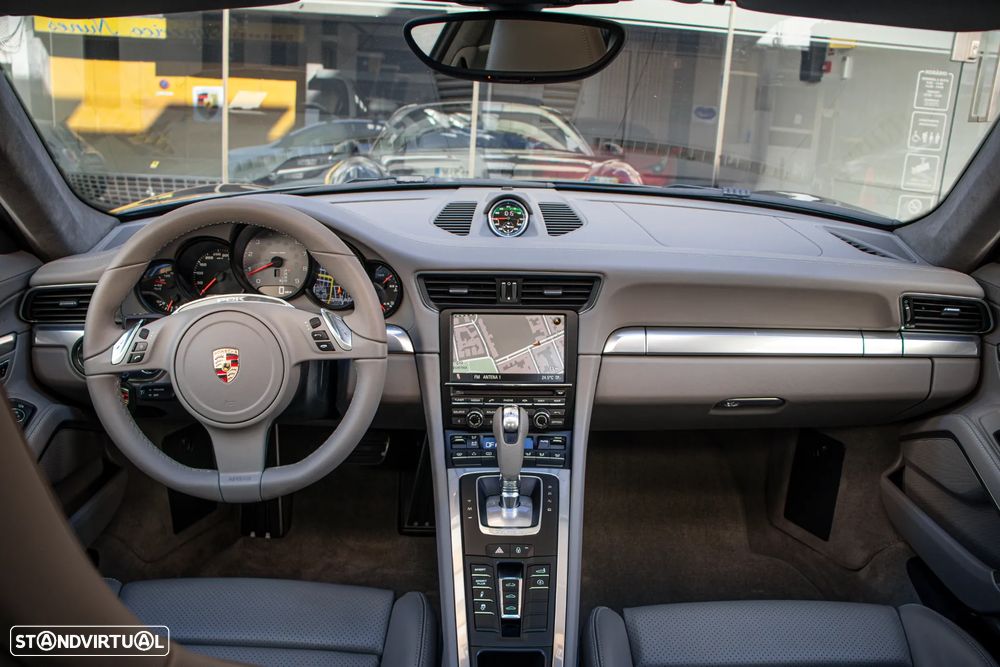 Porsche 911 (991) Carrera 2 S PDK - 13