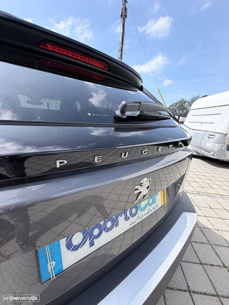 Peugeot 2008 1.2 PureTech GT Pack EAT8 - 13