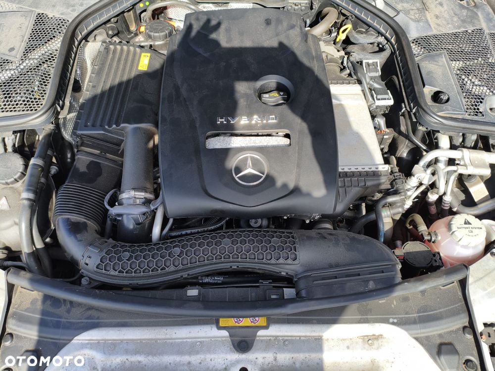 Mercedes-Benz Klasa C 250 9G-TRONIC Edition - 13