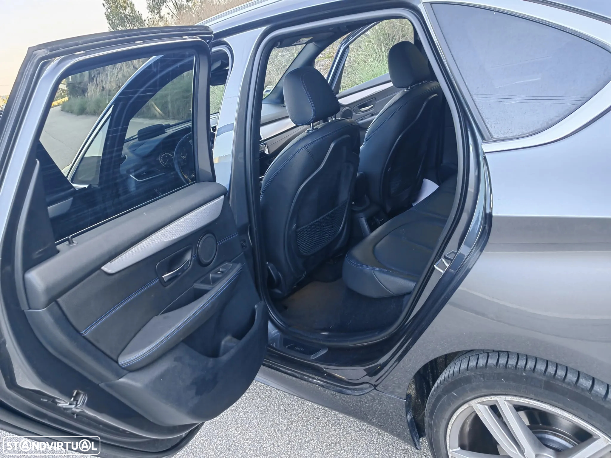 BMW 225xe Active Tourer Pack M - 12