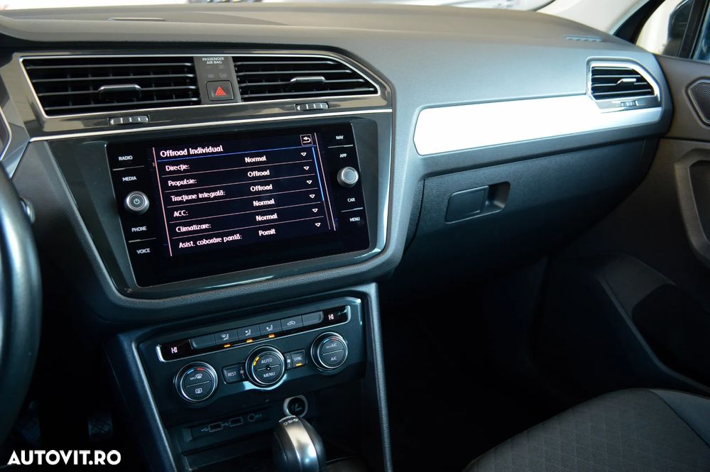 Volkswagen Tiguan 2.0 TDI SCR DSG 4Motion R-Line - 34