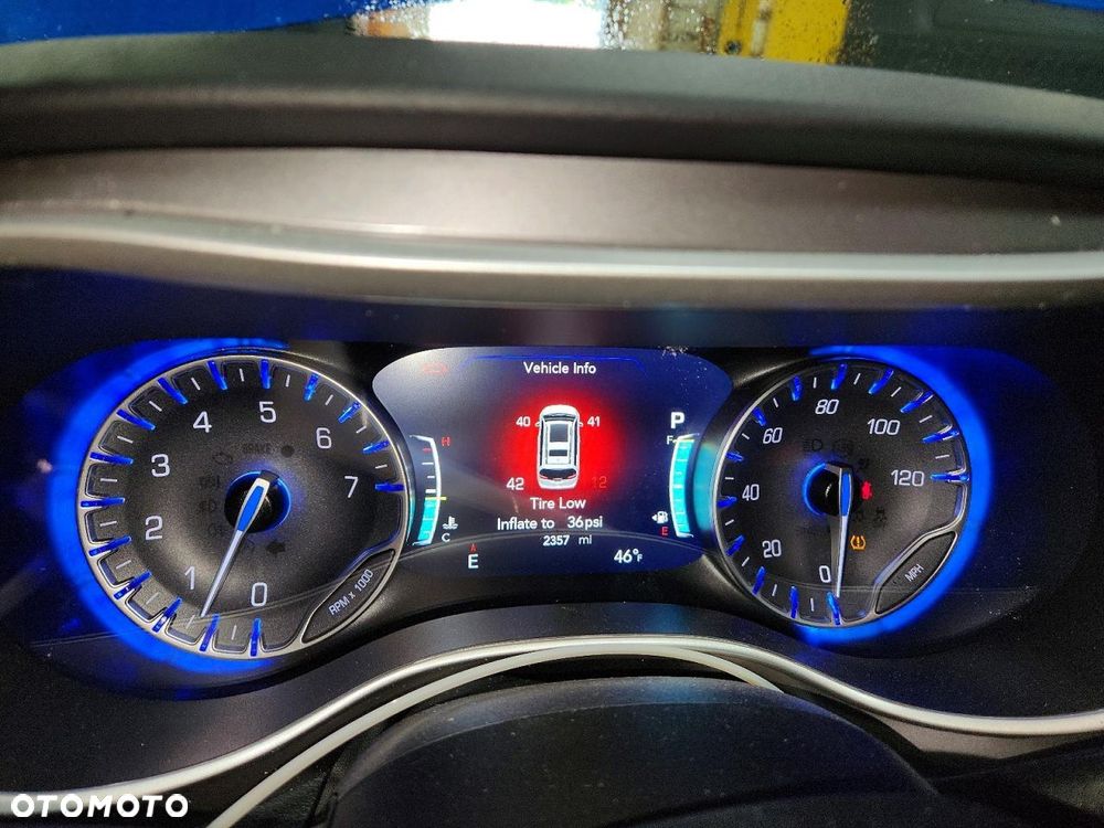 Chrysler Pacifica - 9