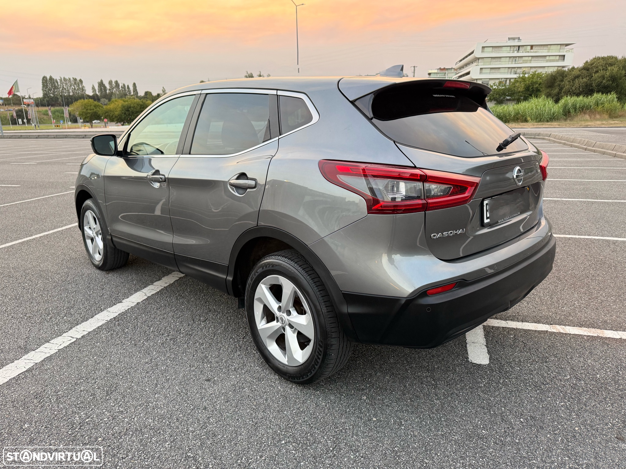 Nissan Qashqai 1.5 dCi N-Connecta - 10