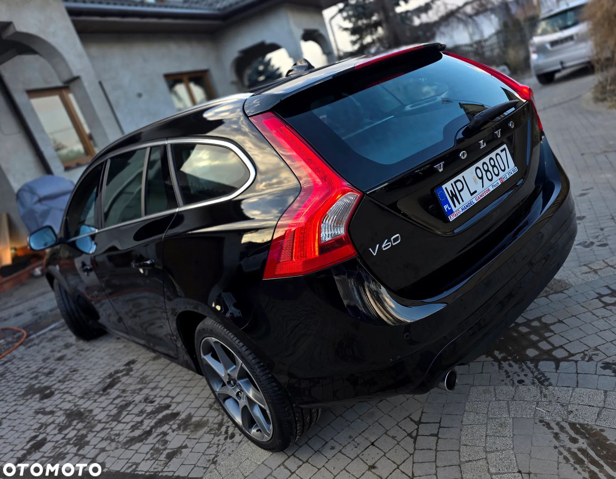 Volvo V60 D2 Ocean Race - 1