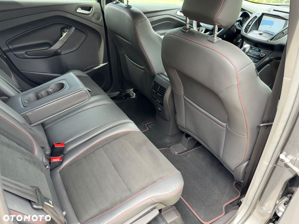 Ford Kuga - 11