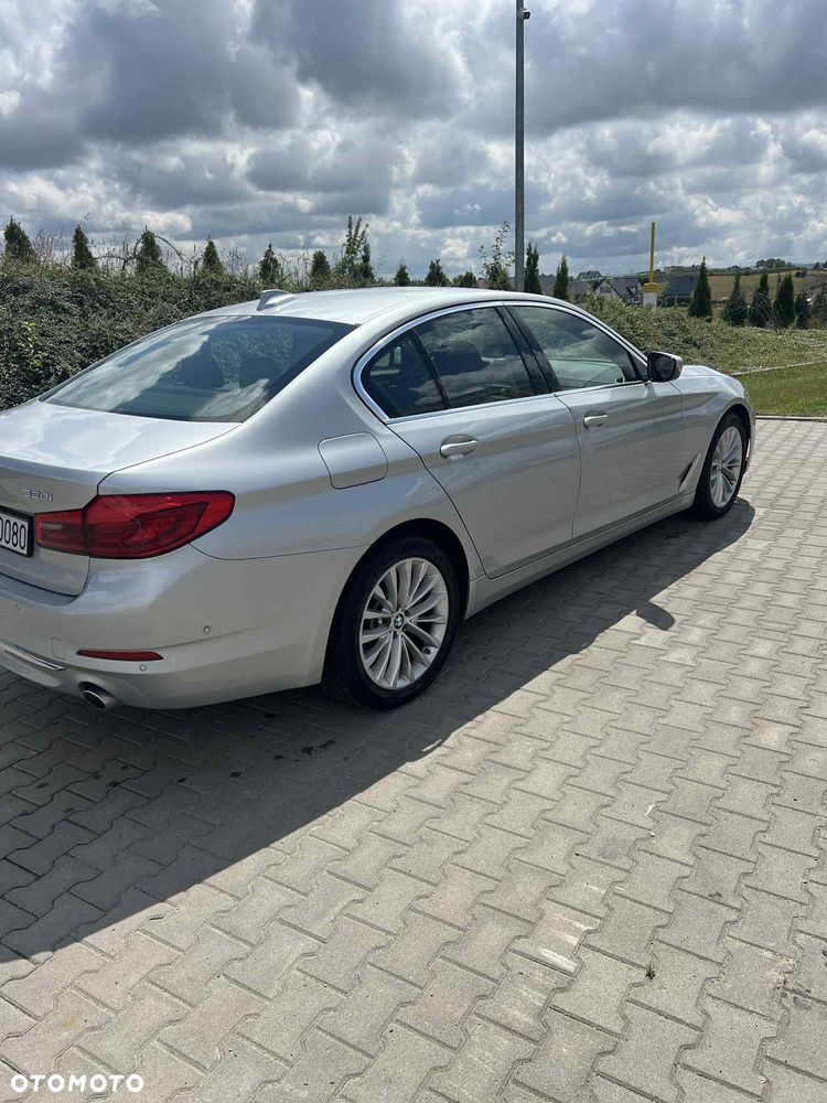 BMW Seria 5 520i GPF Luxury Line - 4
