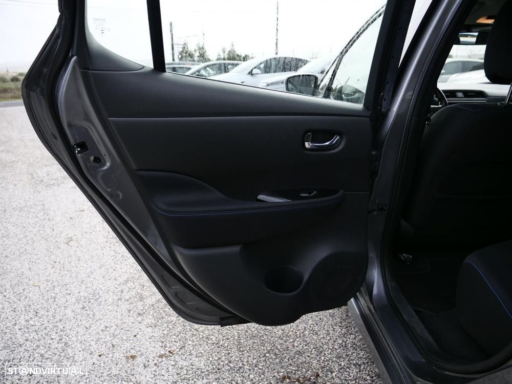 Nissan Leaf Acenta - 21