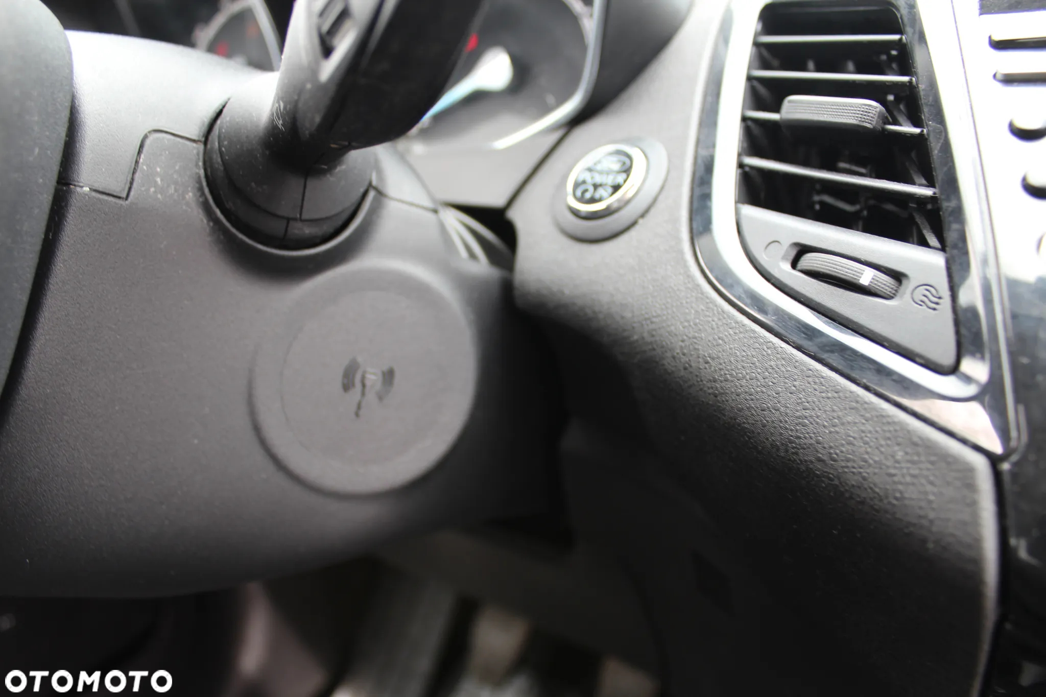 Ford Fiesta 1.0 EcoBoost Start-Stop Titanium - 25