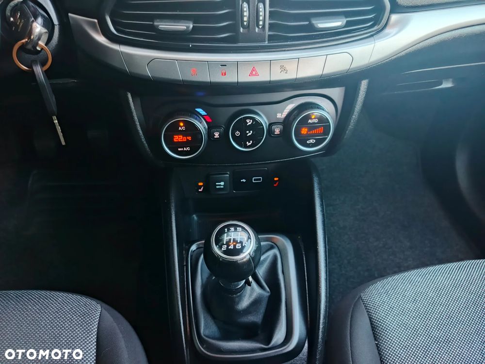 Fiat Tipo 1.4 16v Easy EU6d - 23
