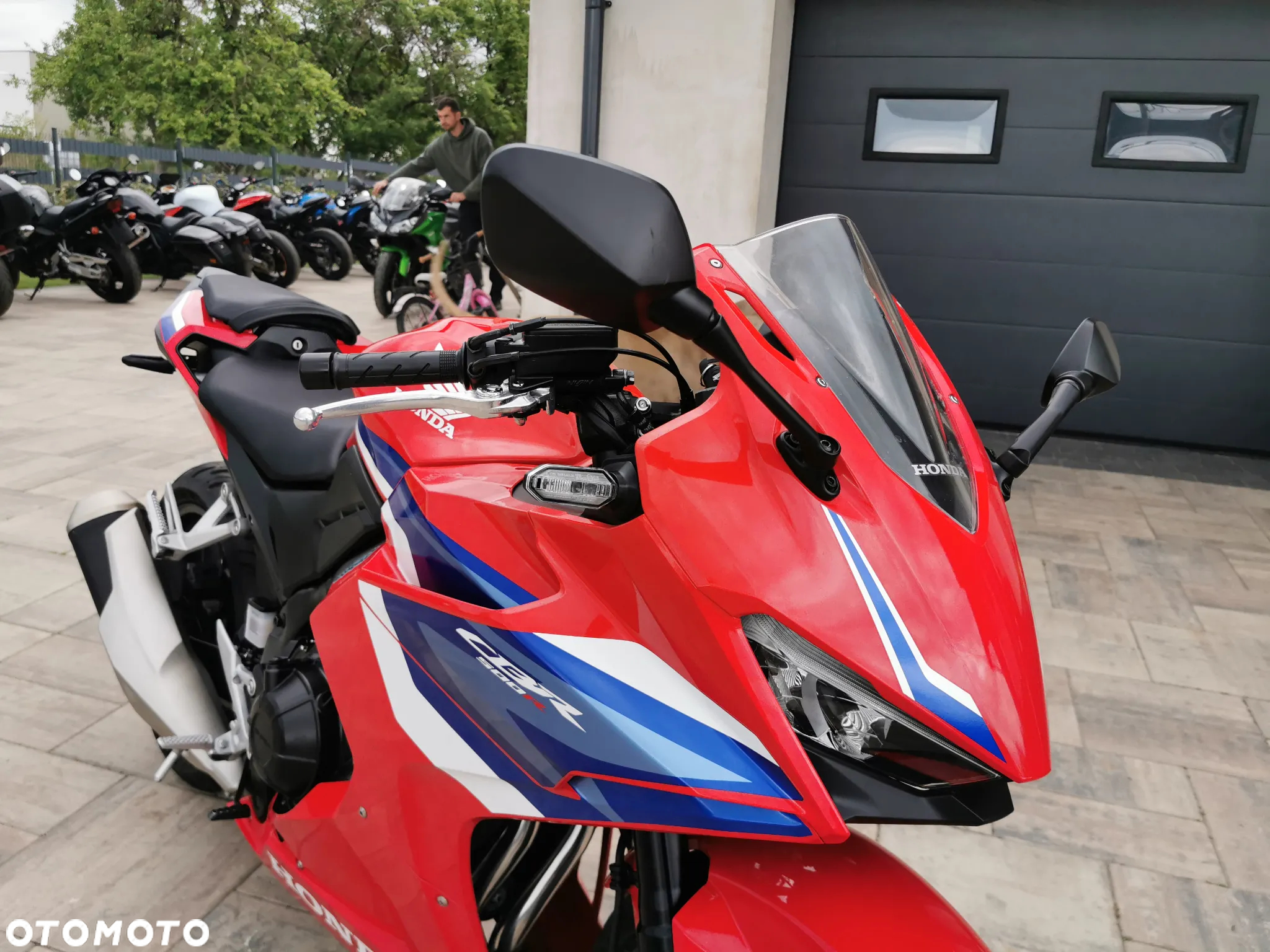 Honda CBR - 25