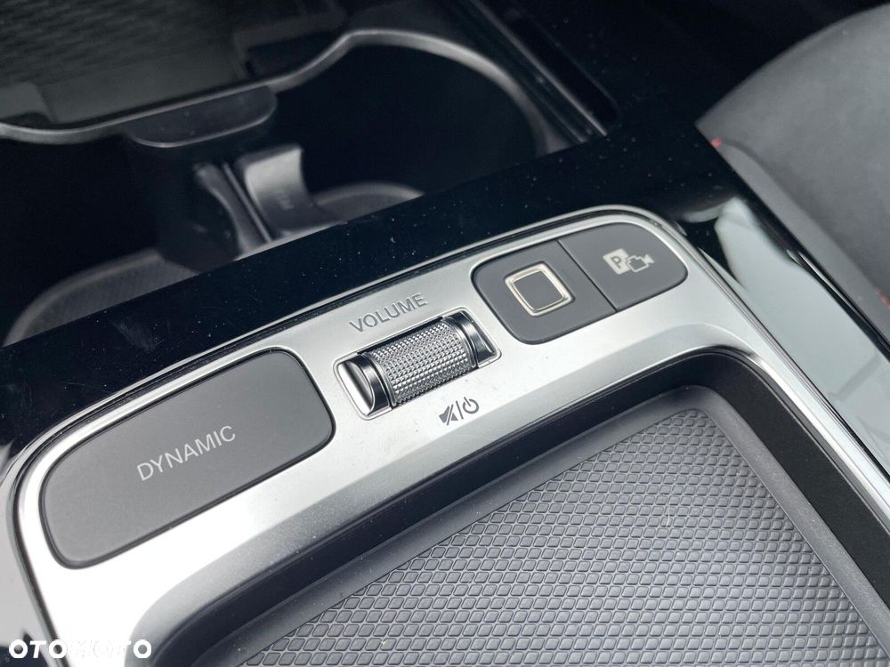 Mercedes-Benz CLA - 18