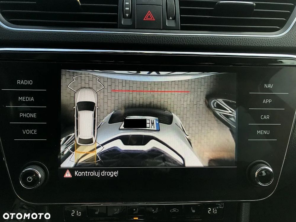 Skoda Superb 2.0 TDI SCR Style DSG - 17