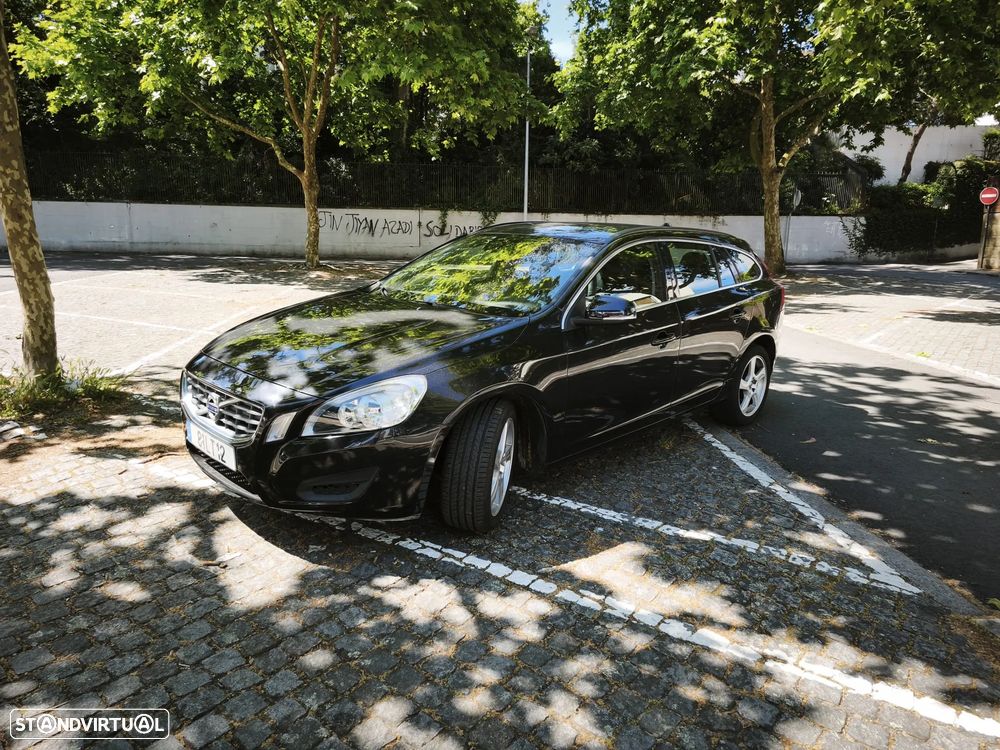 Volvo V60 1.6 D2 Drive Momentum Start/Stop - 2