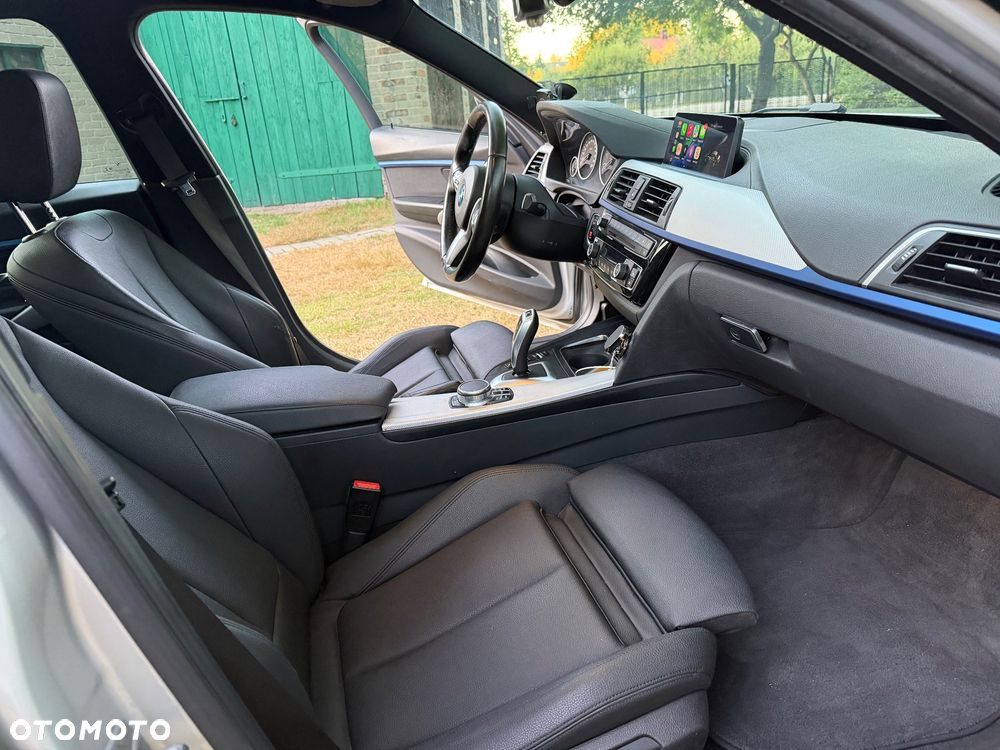 BMW Seria 3 330i xDrive Edition M Sport Shadow - 14