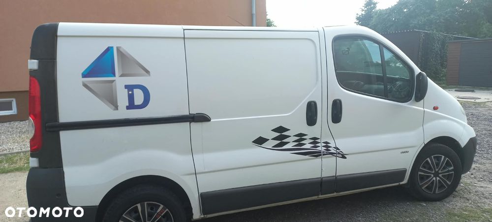 Opel Vivaro - 10